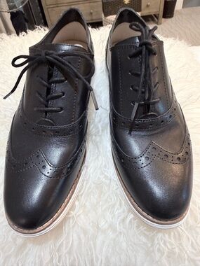 Cole Haan Women’s Original Grand Black Oxfords - Size 7B
